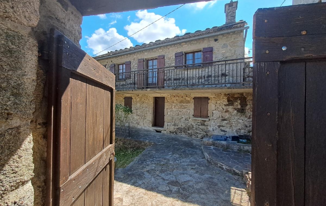 ARDECHE LOZERE IMMOBILIER : House | POURCHARESSES (48800) | 140 m2 | 186 000 € 