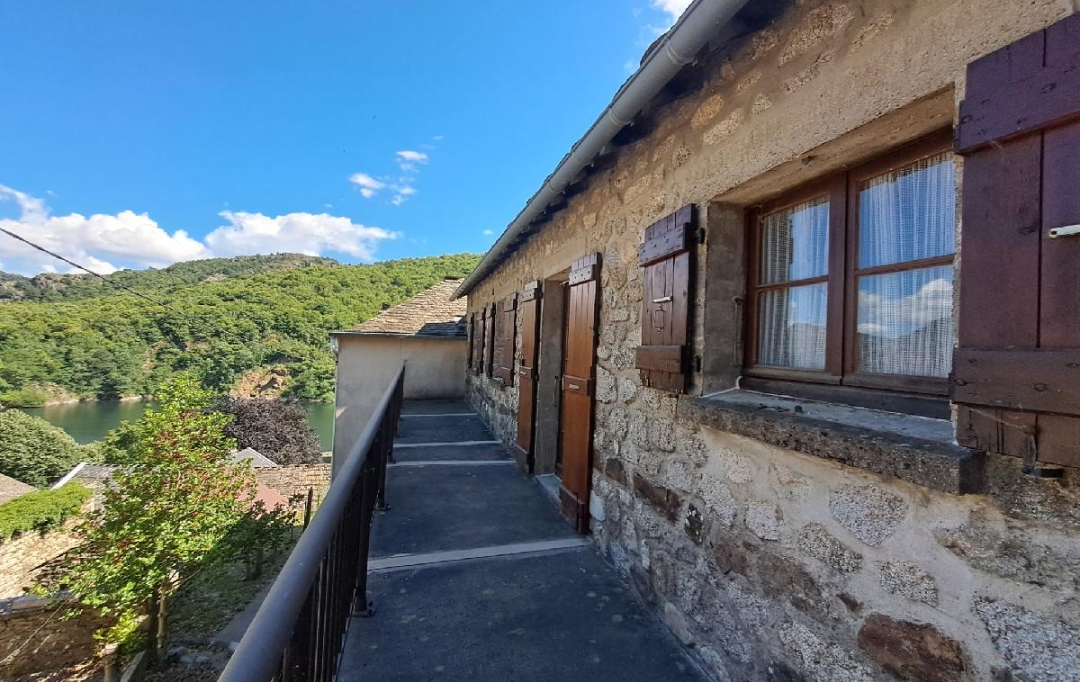 ARDECHE LOZERE IMMOBILIER : House | POURCHARESSES (48800) | 140 m2 | 186 000 € 
