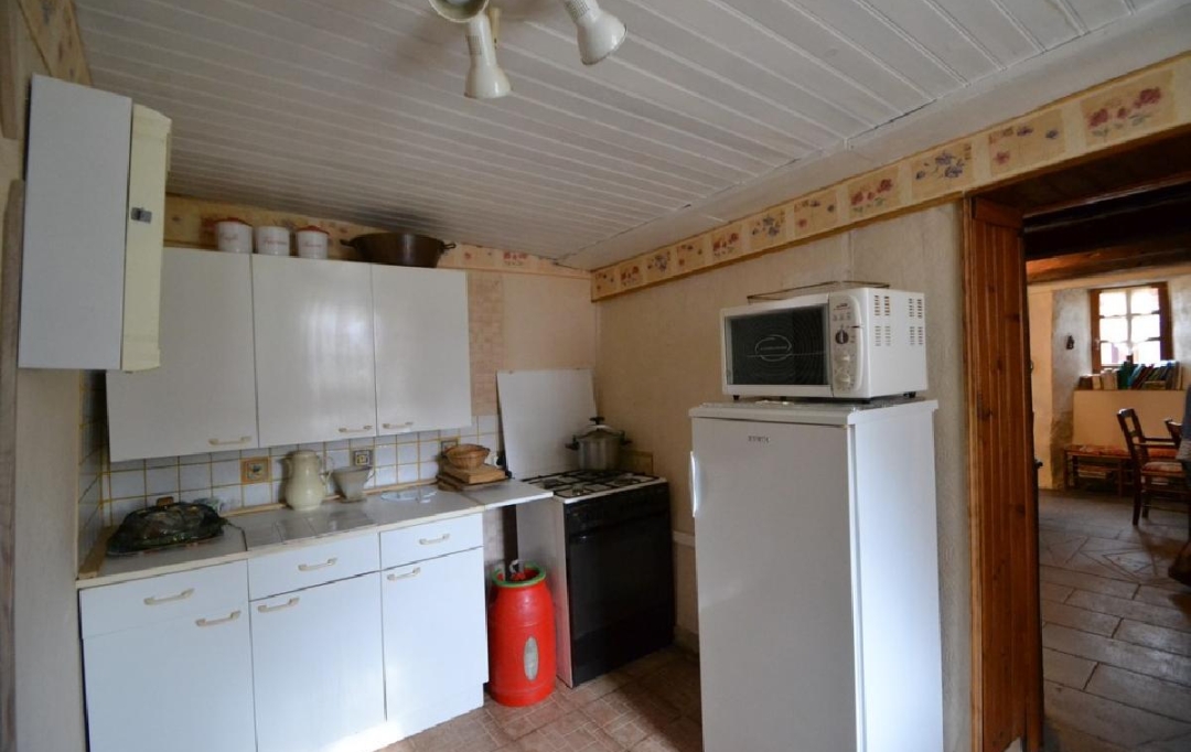 ARDECHE LOZERE IMMOBILIER : House | LA BASTIDE-PUYLAURENT (48250) | 97 m2 | 82 000 € 